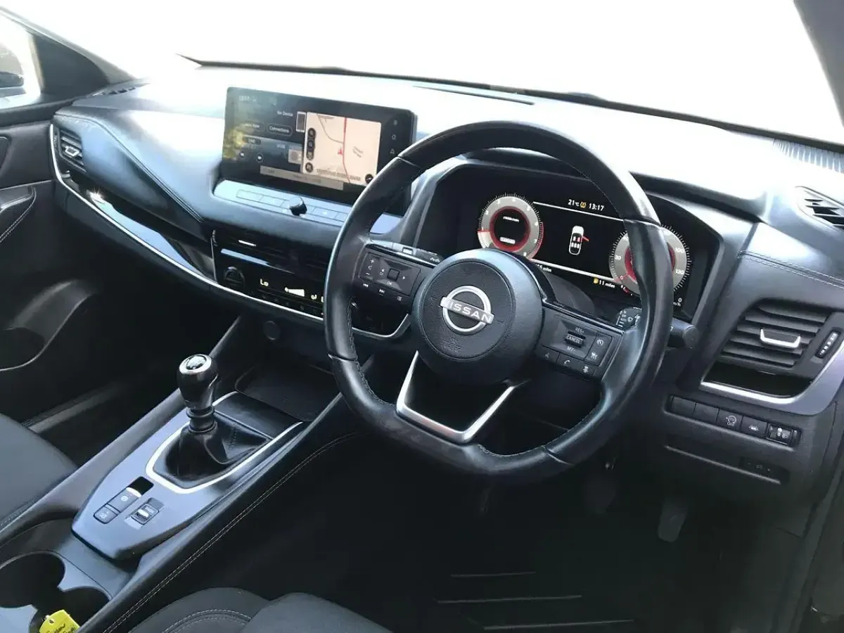 Used Nissan Qashqai N-Connecta 138 HP (101 kW) 2023 Black SUV