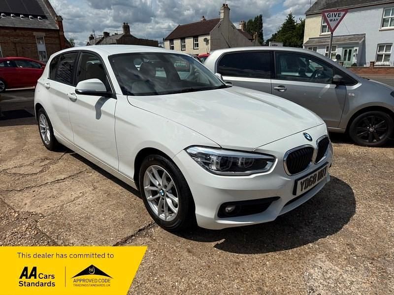 Used BMW 116 Efficient Dynamics 114 HP (83 kW) 2018 White Hatchback