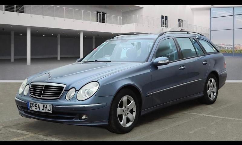 Used Mercedes E320 Avantgarde 2005 Blue Estate