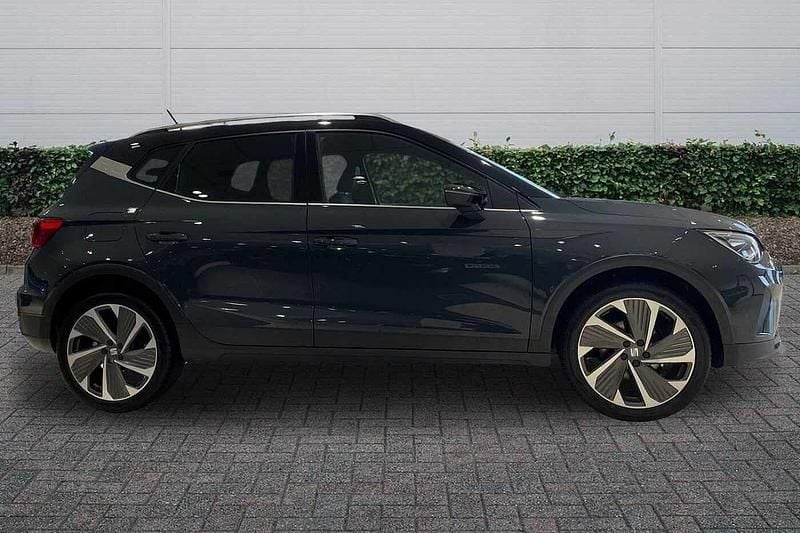 New Seat Arona FR 113 HP (83 kW) 2025 Blue SUV