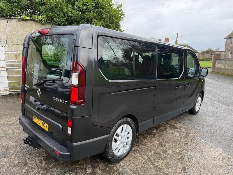 Used Renault Trafic 2020 Black MPV