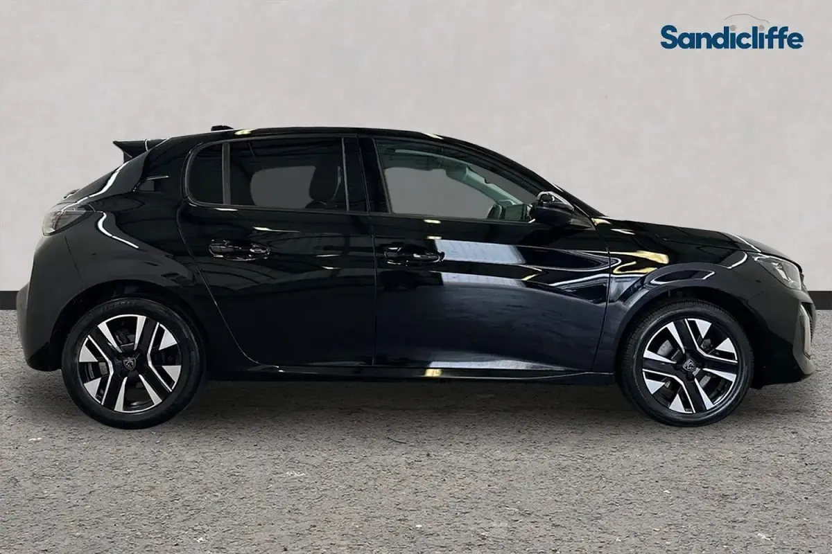 Used Peugeot 208 101 HP (74 kW) 2025 Black Hatchback