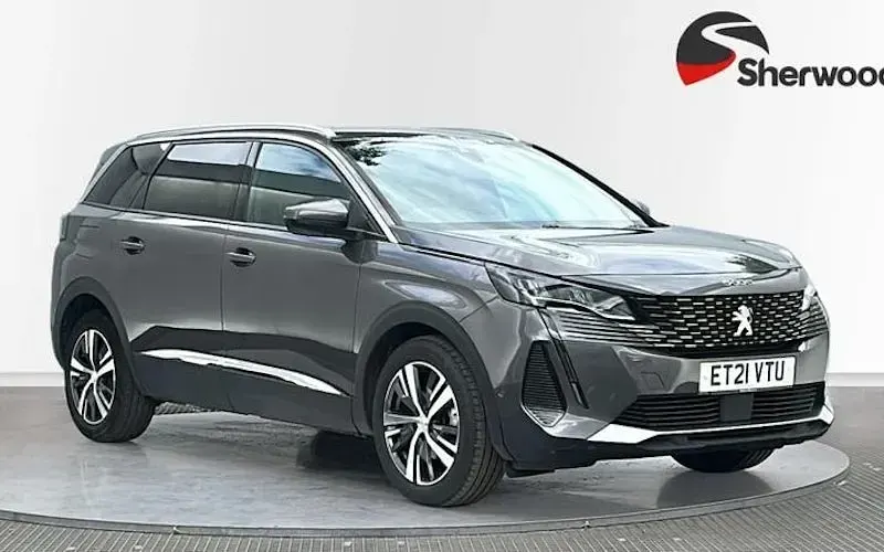 Used Peugeot 5008 Allure Premium 131 HP (96 kW) 2022 SUV