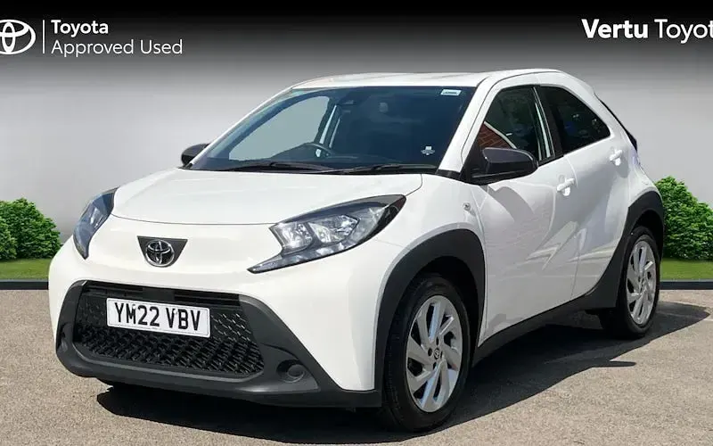 Used Toyota Aygo X PURE 72 HP (52 kW) 2025 SUV