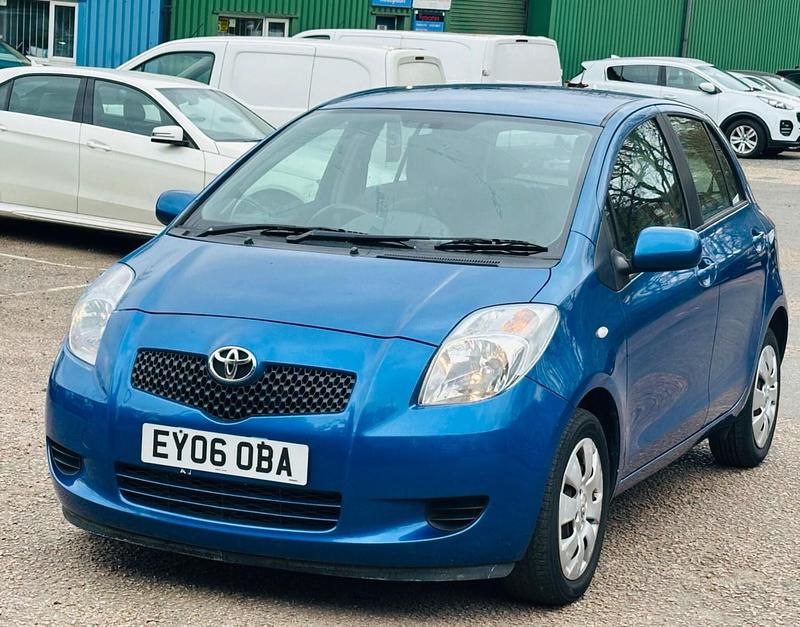 Used Toyota Yaris T3 85 HP (62 kW) 2006 Blue Hatchback