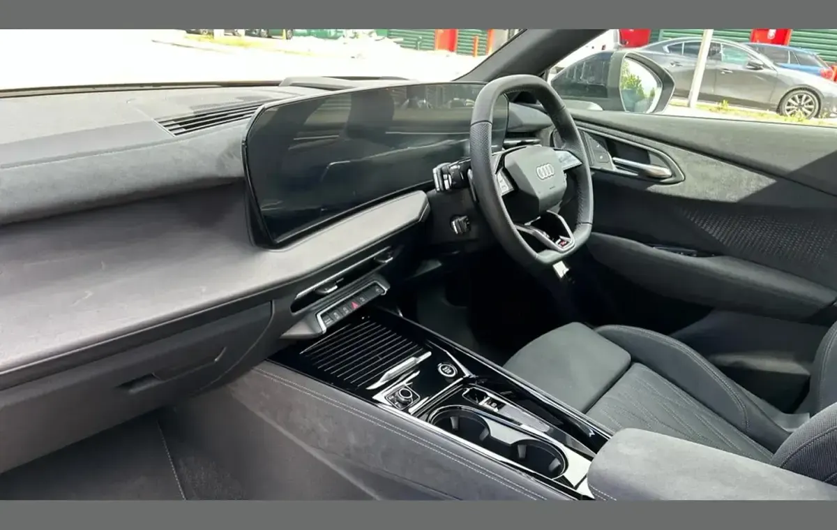 New Audi Q3 Advanced 204 HP (150 kW) 2026 Grey SUV