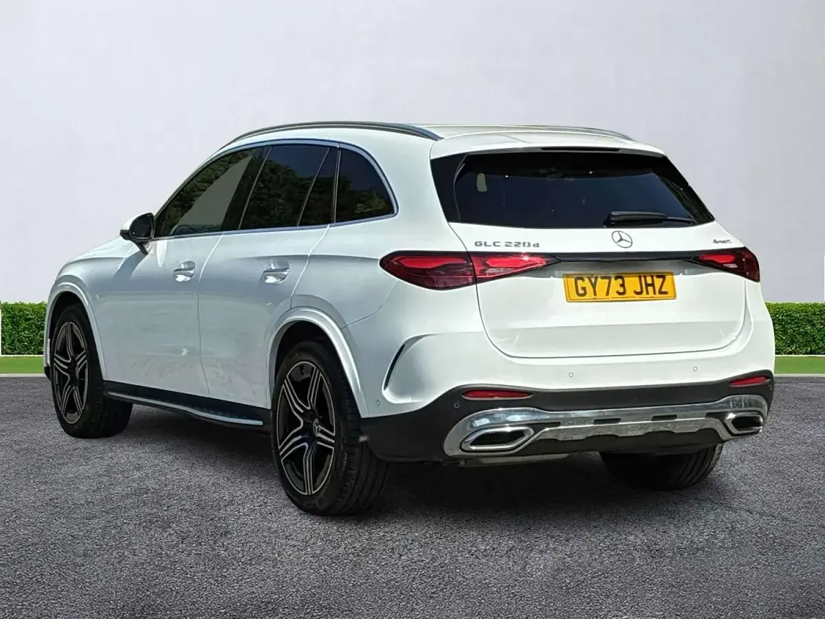Used Mercedes GLC220 AMG Line Premium 2023 White SUV