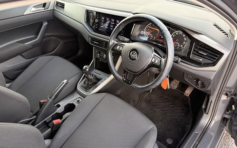 Used VW Polo SE 65 HP (47 kW) 2019 Grey Hatchback