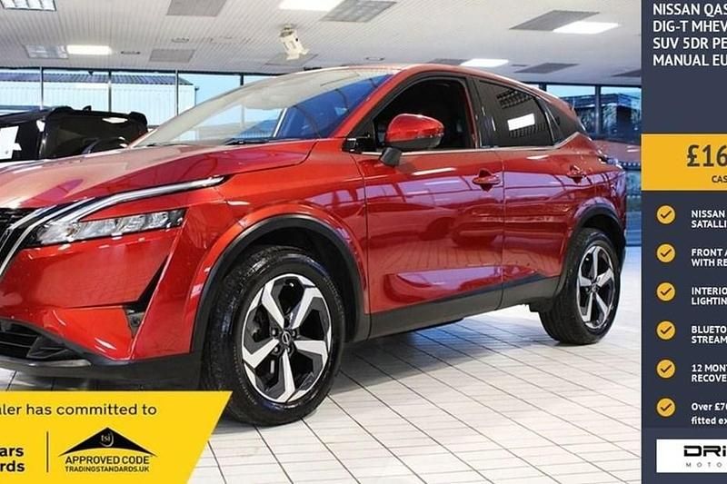 Red Used 2023 Nissan Qashqai N-Connecta SUV | £16,990 (Fair price) - Image 1/1