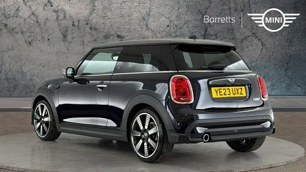 Used Mini Cooper Exclusive 134 HP (98 kW) 2023 Black Hatchback