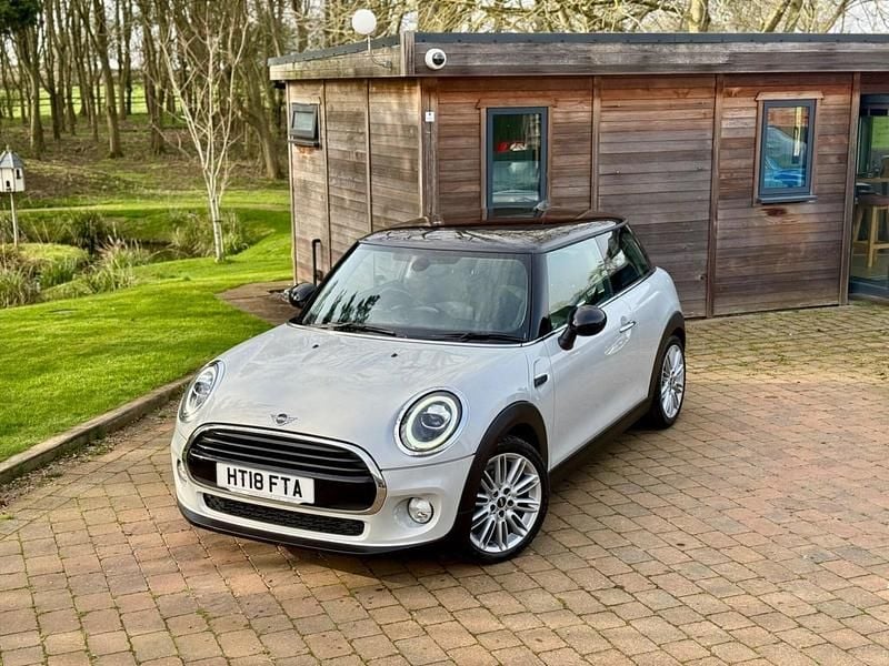 Used Mini Cooper D Hatch 2018 Silver Hatchback