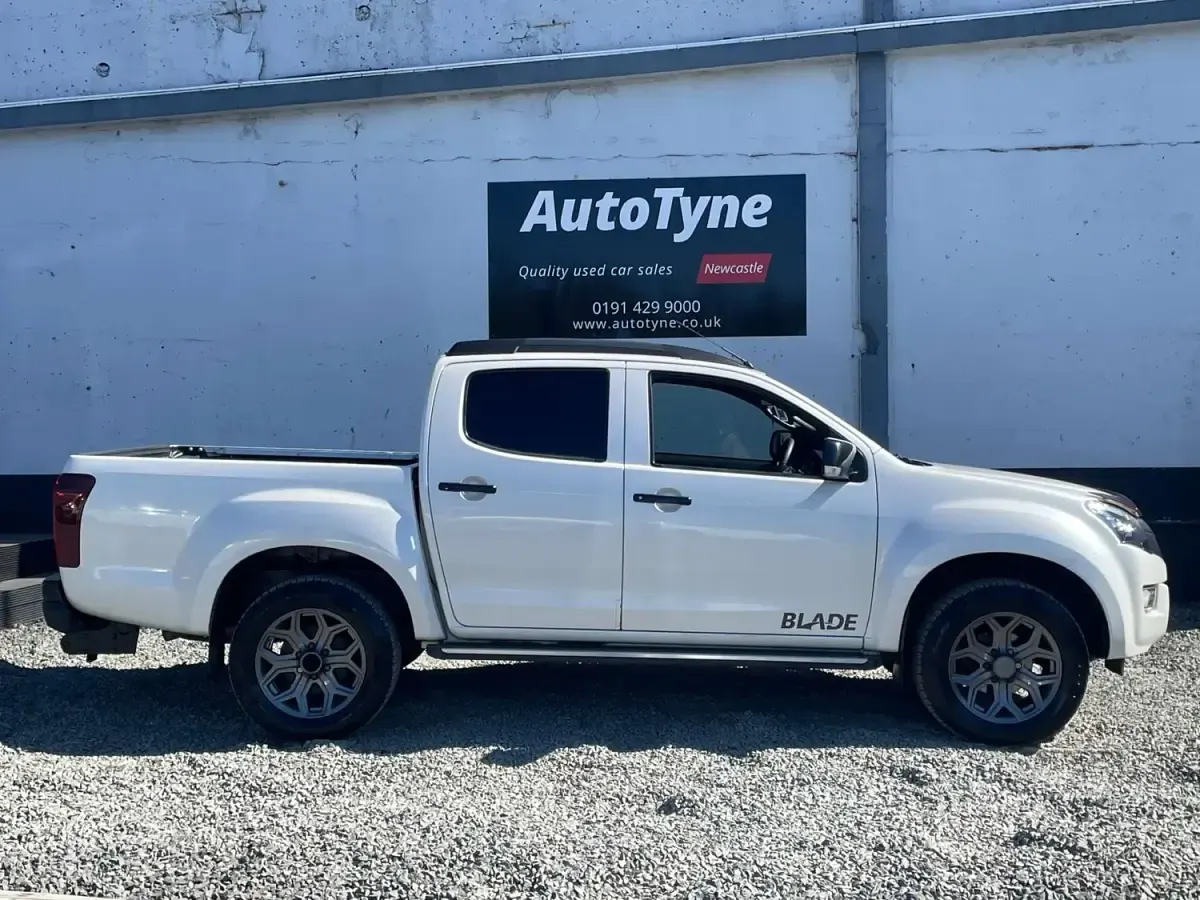 Usado Isuzu D-Max 2016 Branco Pickup