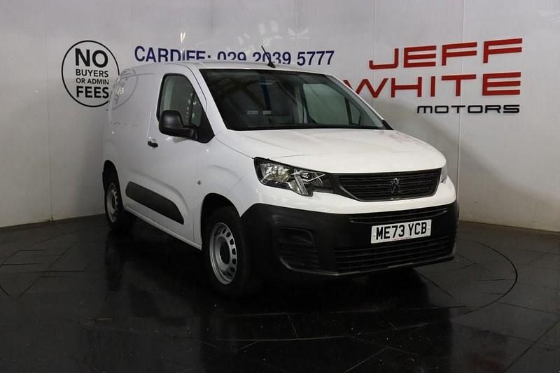Used Peugeot Partner Premium 2024 White MPV