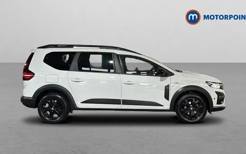 Used Dacia Jogger Extreme 110 HP (80 kW) 2023 White MPV