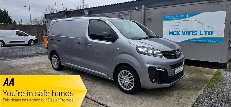 Used Vauxhall Vivaro 120 HP (88 kW) 2023 Grey MPV