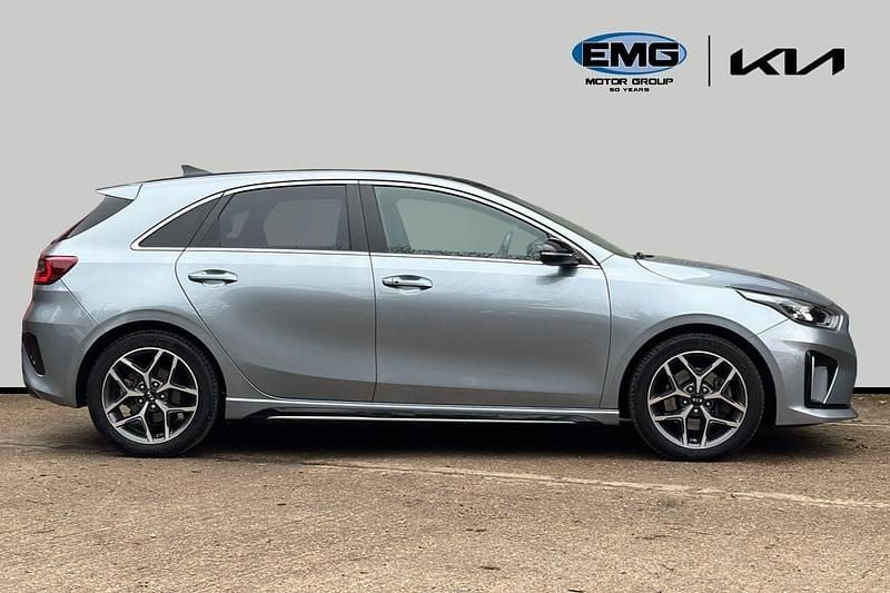 Used Kia Ceed GT GT-Line 138 HP (101 kW) 2020 Luna silver Hatchback