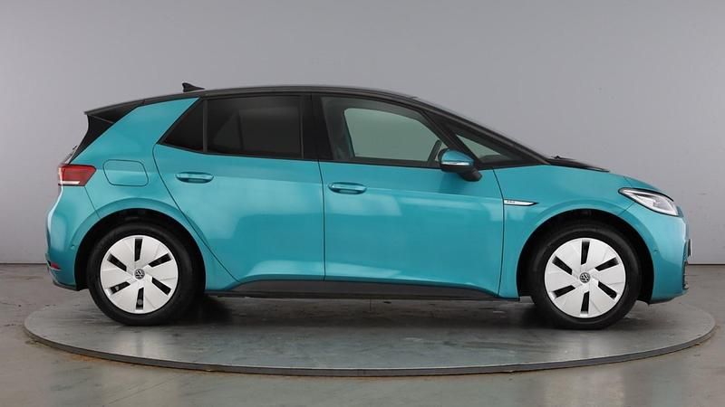 Used VW ID.3 Pro Performance 150 kW (204 HP) 2023 Turquoise Hatchback