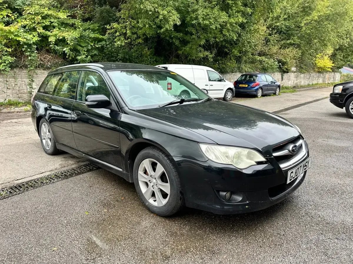 Begagnad Subaru Legacy 2007 Svart Kombi
