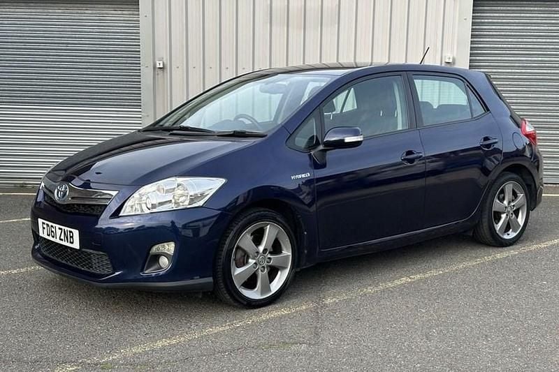 Used 2012 Toyota Auris Hybrid | £6,100 (Fair price) - Image 1/1