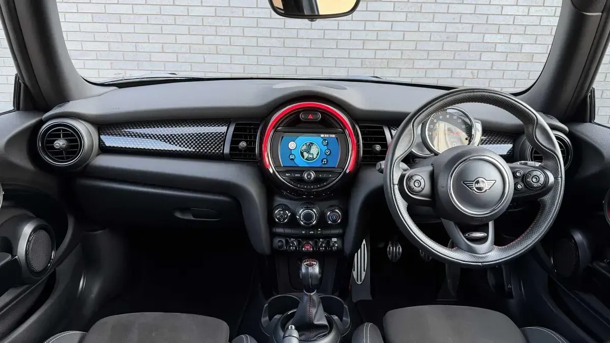Used Mini Cooper S Hatch 192 HP (141 kW) 2020 Silver Hatchback