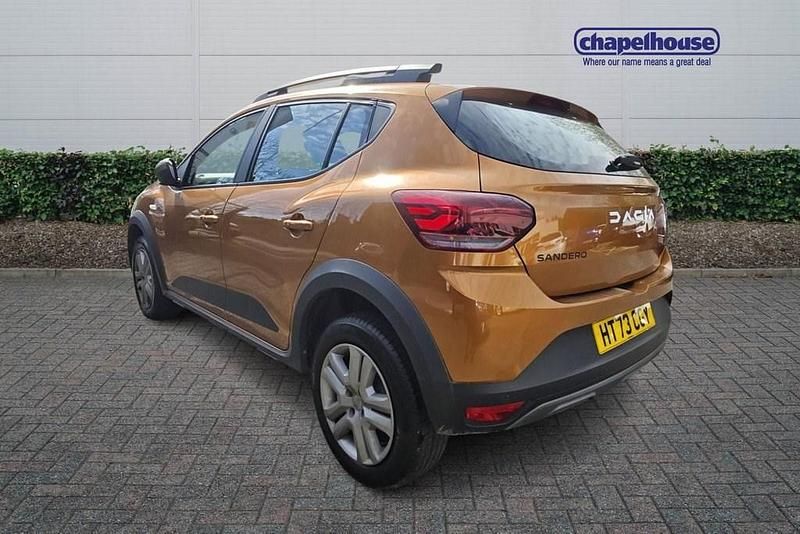 Used Dacia Sandero Expression 2023 Orange Hatchback