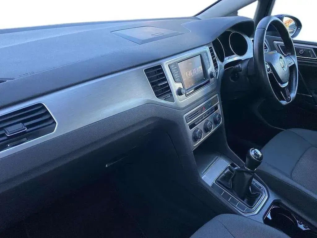 Used VW Golf Sportsvan SE 125 HP (91 kW) 2017 Blue MPV