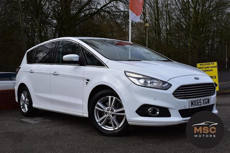 Used Ford S-MAX Titanium 2015 White MPV