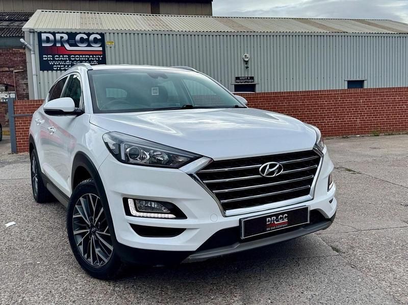 White Used 2019 Hyundai Tucson Premium SUV | £11,400 (A bit pricey) - Image 1/4