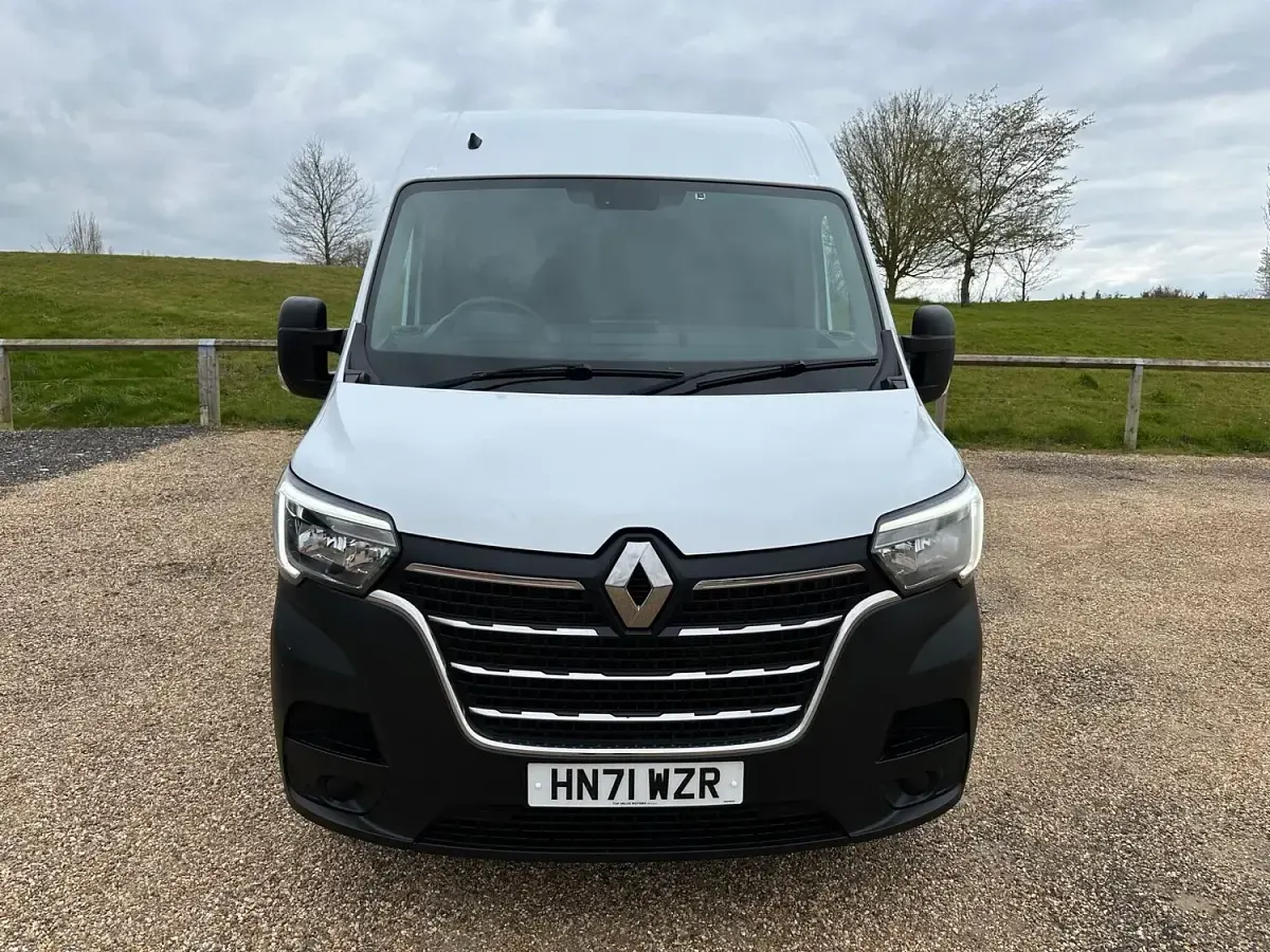 Used Renault Master Business 2021 White MPV