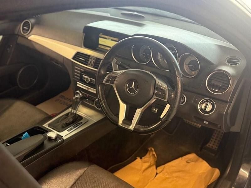 Used Mercedes C250 2011 Black Sedan