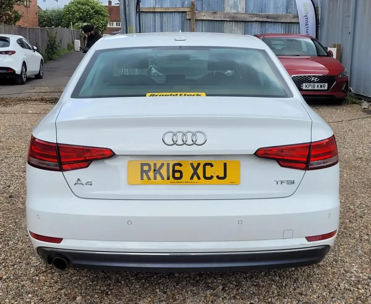 Usado Audi A4 Sport 150 CV (110 kW) 2016 Blanco Berlina