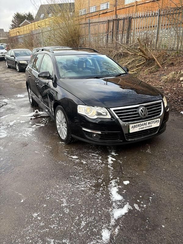 Black Used 2010 VW Passat Highline Estate | £2,295 - Image 1/3