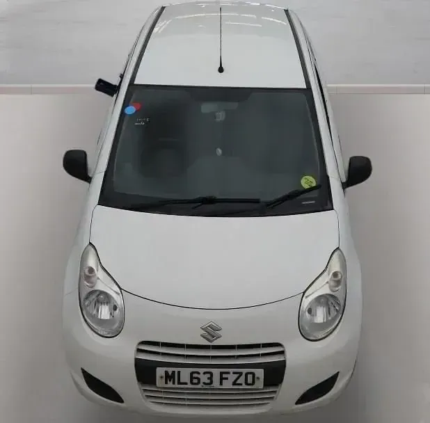 Used Suzuki Alto 68 HP (50 kW) 2013 White Hatchback