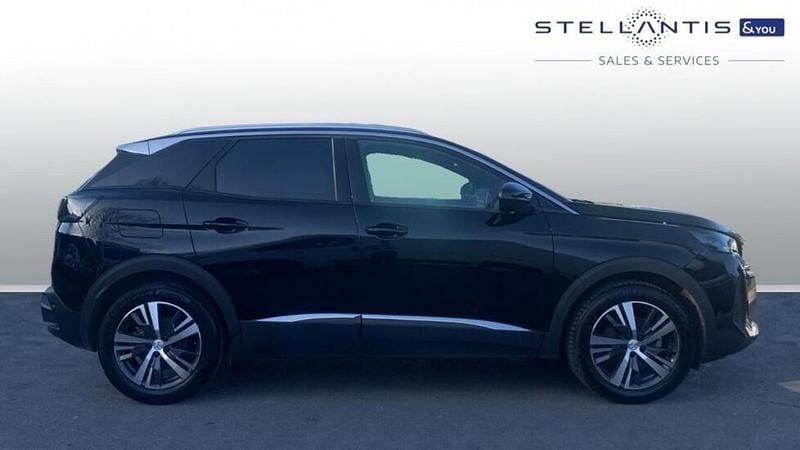 Used Peugeot 3008 Allure+ 134 HP (98 kW) 2023 Black SUV