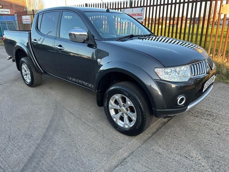 Used Mitsubishi L200 Warrior 176 HP (129 kW) 2013 Grey Pickup