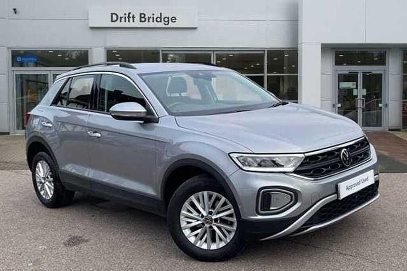 Silver Used 2023 VW T-Roc Life SUV | £20,995 (Fair price) - Image 1/4