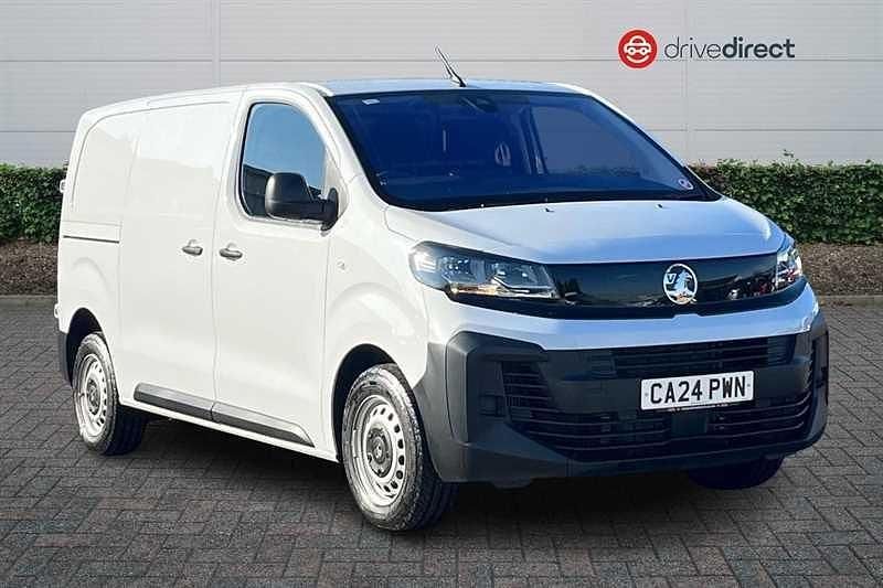 Solid jade white Used 2024 Vauxhall Vivaro S Van | £18,598 (Fair price) - Image 1/4