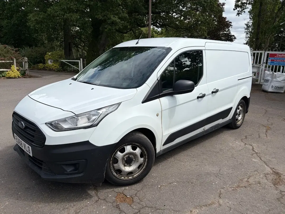 Used Ford Transit Connect 100 HP (73 kW) 2019 White MPV