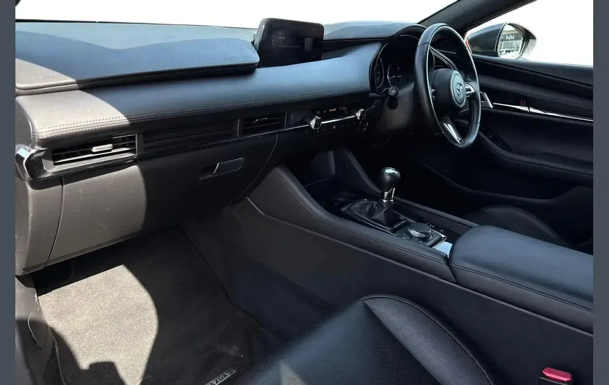 Used Mazda 3 Inclusive 186 HP (136 kW) 2022 Grey Hatchback