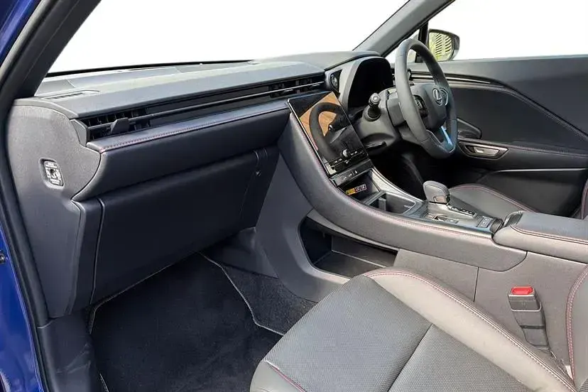 Used Lexus LBX 136 HP (100 kW) 2025 Blue SUV