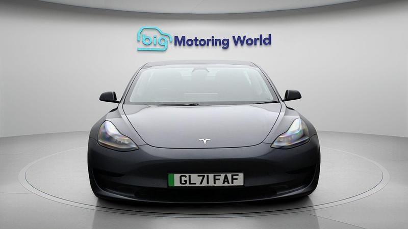 Used Tesla Model 3 Standard Range Plus 222 kW (302 HP) 2021 Sedan