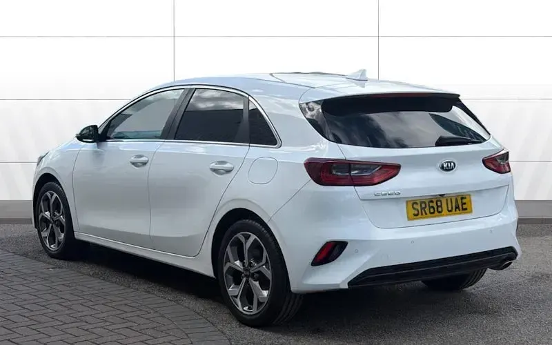 Used Kia Ceed 120 HP (88 kW) 2021 Hatchback
