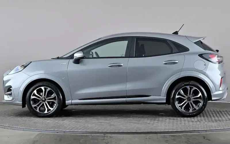 Usado Ford Puma ST-Line 125 CV (91 kW) 2023 Plateado SUV