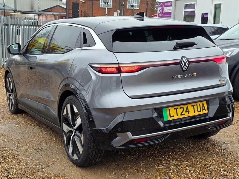 Used Renault Megane E-Tech Techno 161 kW (220 HP) 2024 Grey/black Hatchback
