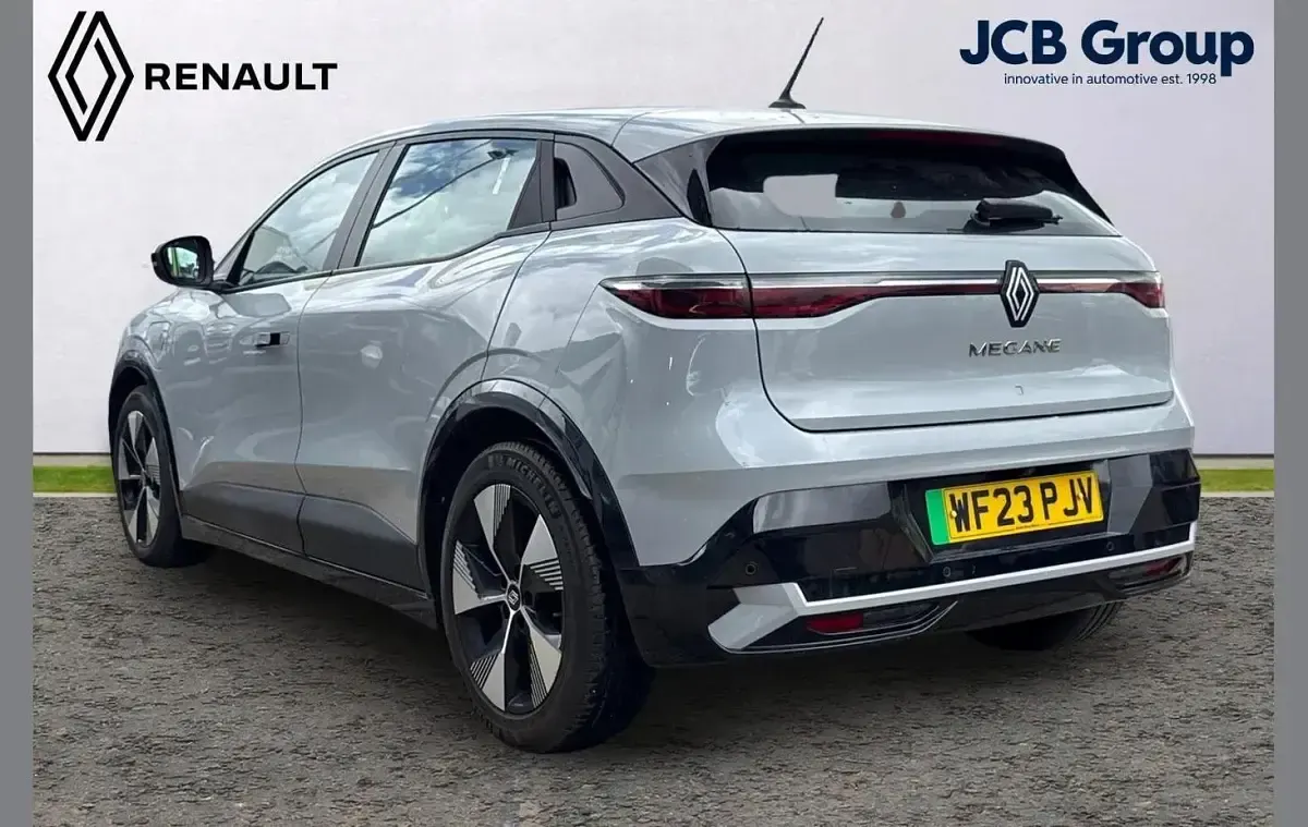 Used Renault Megane E-Tech Equilibre 160 kW (218 HP) 2023 Grey Hatchback