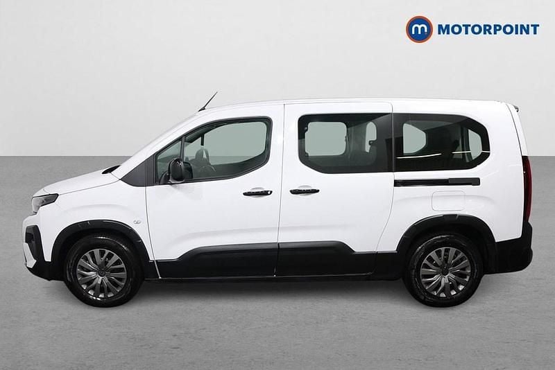 Used Peugeot e-Rifter Allure 100 kW (136 HP) 2025 White MPV