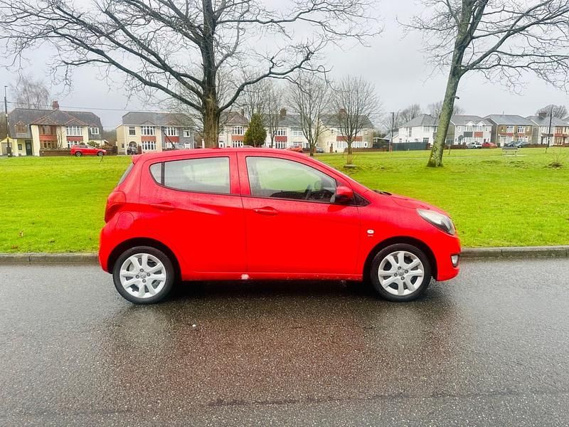 Used Vauxhall Viva 75 HP (55 kW) 2016 Red Hatchback