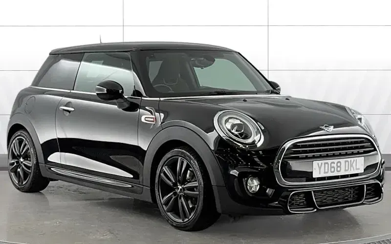 Used Mini Cooper Hatch 136 HP (100 kW) 2018 Hatchback