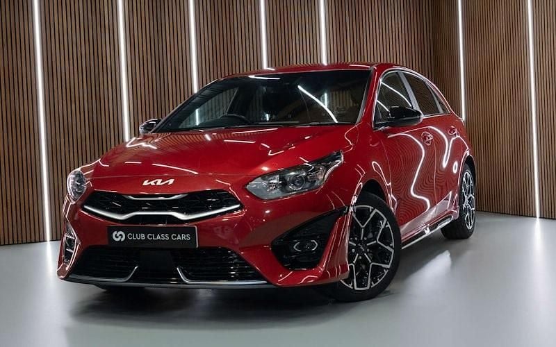 Used Kia Ceed GT-Line 160 HP (117 kW) 2022 Red Hatchback
