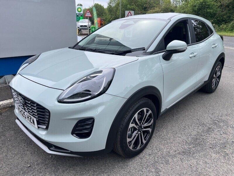 Grey New 2025 Ford Puma Titanium Hatchback | £24,000 (A bit pricey) - Image 1/4